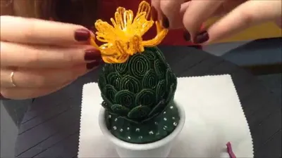 КАКТУС ИЗ БИСЕРА С ОРАНЖЕВЫМ ЦВЕТКОМ. Beaded cactus. - YouTube