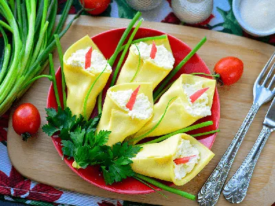 Салат \"Каллы\" с ананасом - пошаговый рецепт с фото на Повар.ру