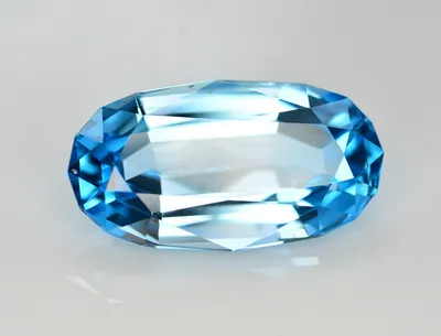 Натуральный Топаз London Blue (Лондон Блю) 4.92 ct 10 x 10 x 6mm: продажа,  цена в Киеве. Ювелирные камни от \"Achilles Gems\" - 1471508903