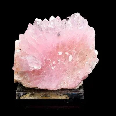 Розовый кварц — магические свойства и значение камня, как отличить подделку  от оригинала