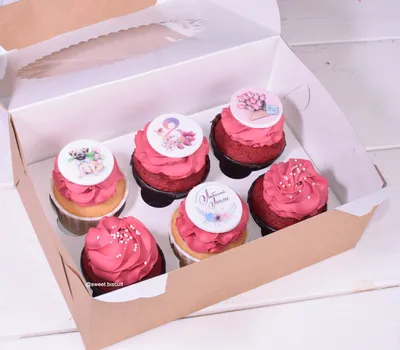 Кексы на день рождения маме — купить по цене 240 руб. | Интернет магазин  Promocake Москва