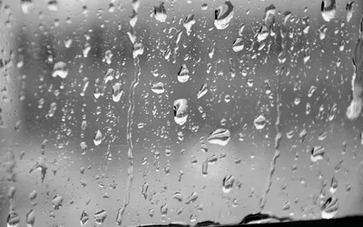 Капли дождя на стекле - Уникальные изображения, доступные для скачивания в разных форматах