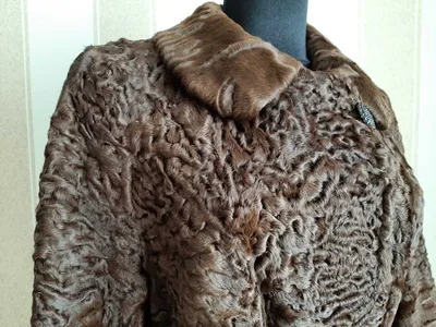 Пальто из каракуля от фабрики Меха Вятки