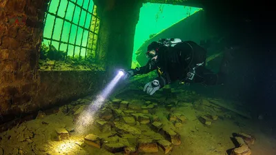 ФОТО и ВИДЕО: Ночное путешествие на карьер Румму — загадки подводного мира  - Delfi RUS