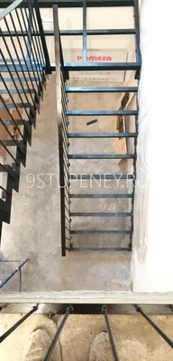 Изготовление лестниц на металлокаркасе. П-образная с площадкой