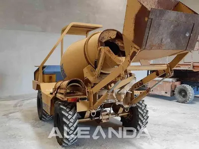 Carmix Mobile Concrete Self-Loading Mixer: The Ultimate Solution for  Construction Engineers – Rent Carmix