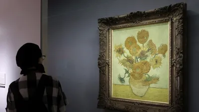 Подсолнухи» из музея Ван Гога отправились на реставрацию