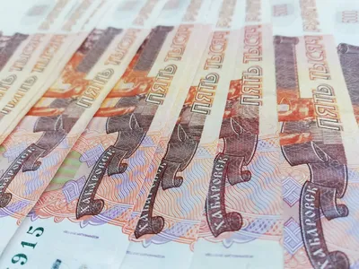 ЦБ летом представит новые банкноты номиналом 1000 и 5000 рублей -  Российская газета