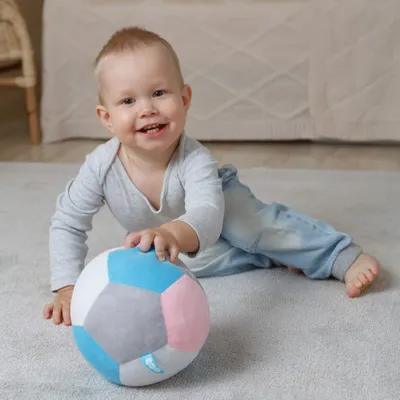 Мячик детский резиновый, 20 см, \"Футбол\" , для малышей (каучуковый,  прыгучий, маленький) мяч для улице и игры на природе для детей. - купить с  доставкой по выгодным ценам в интернет-магазине OZON (1040707929)