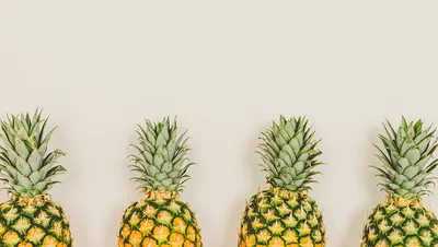 2 ананаса стоковое фото. изображение насчитывающей свежесть - 49769930