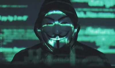 Хакеры из Anonymous объявили \"кибервойну\" властям России - Русская служба  The Moscow Times