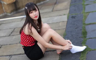 Картинки Юбка брюнеток носках молодые женщины ног азиатка 1920x1200