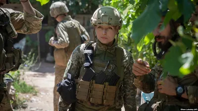 Красивые девушки в военной и спец. форме - Мужской, Военный, Оружейный  форум «Мировое Вооружение» - Страница 4