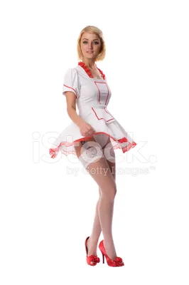 Девушка медсестра, стоит с …» — создано в Шедевруме