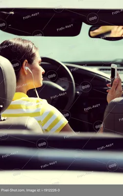 Девушка в машине, водитель, испорченная машина, ДТП Stock Photo | Adobe  Stock