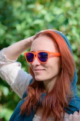 Картинки девушка в солнцезащитных очках фотографии