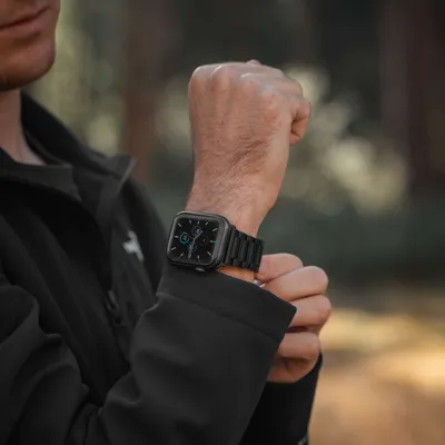 The Apple Watch Is the Best Smartwatch for iPhone Owners | Reviews by  Wirecutter