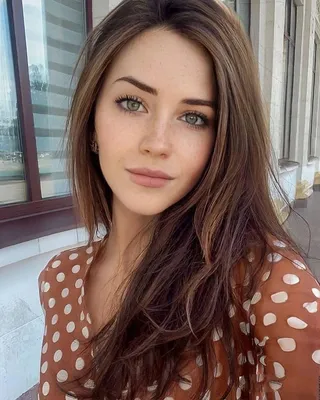 знакомства девушки on Instagram: “Оксана, 32 года. Мне не нужен богатый  мужчина, человечности достаточно будет. Глав… | Spring hair color, Beauty,  Spring hairstyles