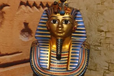 Фараон, Изолированных Фигура Фараона Древнего Египта Клипарты, SVG,  векторы, и Набор Иллюстраций Без Оплаты Отчислений. Image 39235294