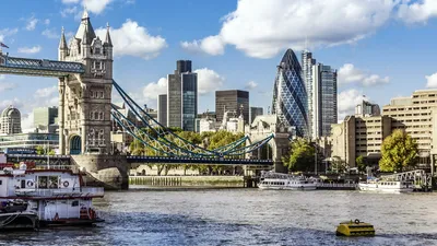 Обои London Города Лондон (Великобритания), обои для рабочего стола,  фотографии london, города, лондон, великобритания, темза, река, панорама,  ночной, город, тауэрский, мост, корабли, здания Обои для рабочего стола,  скачать обои картинки заставки на