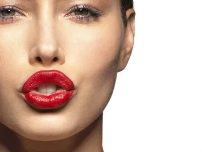 Косметолог перечислила способы реанимировать обветренные губы: Уход за  собой: Забота о себе: Lenta.ru