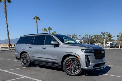 2025 Cadillac Escalade Spied With New Interior From The Electric Escalade  IQ | Carscoops