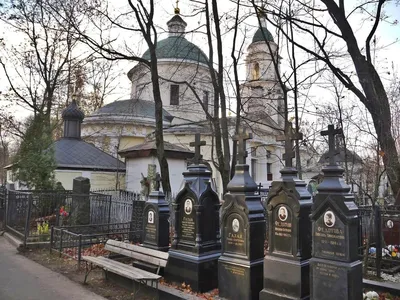 Мэрия Сен-Женевьев-де-Буа объяснила, почему не приняла оплату кладбища -  РИА Новости, 17.01.2023
