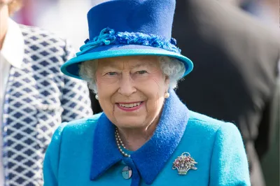 У королевы Елизаветы II обнаружен коронавирус - BBC News Русская служба