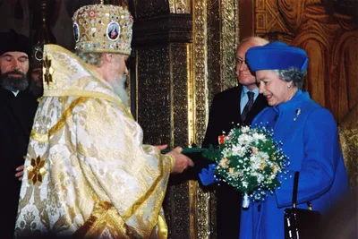 Королева Елизавета II умерла на 97 году жизни в замке Балморал в Абердиншире