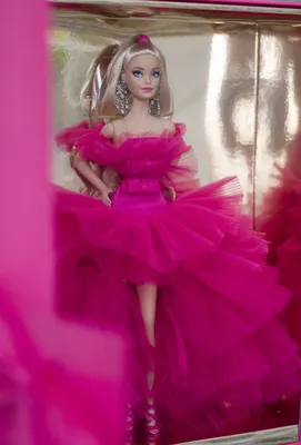 Кукла Barbie Looks Брюнетка GTD89 купить по цене 17990 ₸ в  интернет-магазине Детский мир