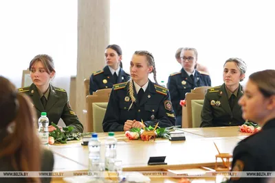 Girls cadets. Подготовка девушек-курсантов Военно-морского политехнического  института - YouTube