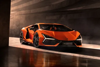 Lamborghini could hit 10,000 sales this year, CEO says | Reuters