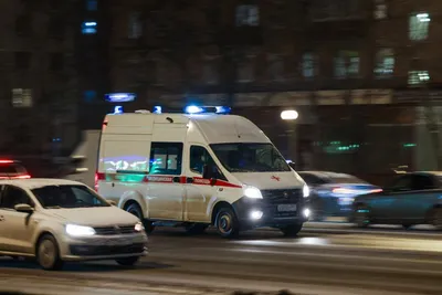 Девять совсем незнакомых людей»: Маша и американцы на грани нервного срыва  - обзор сериала - Кино-Театр.Ру