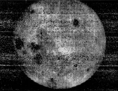 Картина на стену Луна зовёт (астронавт на фоне луны), купить в интернет  магазине