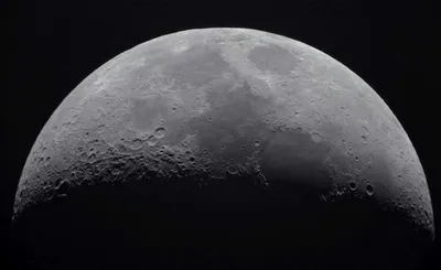 Ученые выяснили, что скрывается под поверхностью Луны - Российская газета