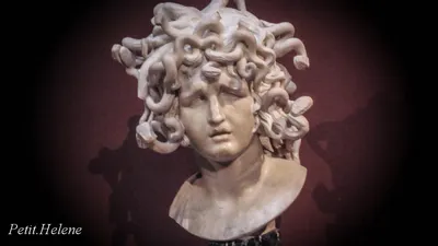 По задумке автора, трон Горгоны Медузы сделан из врагов, окаменевших под ее  взглядом. / не статуя :: Медуза горгона :: 3d art (3d art, 3d арт, 3D art,  3D арт) :: статуя /