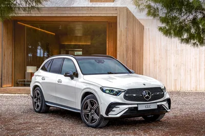 2024 Mercedes-Benz GLS SUV gets a face-lift | Automotive News