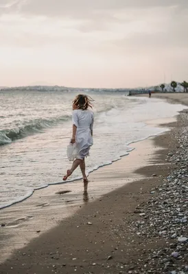 Картинки море пляж девушка фотографии