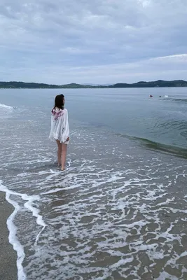Фото на пляже. Пляж, Море, Небо. Красивая девушка на пляже. Идеи фото на  пляже. | Beach, Fashion, Cover up