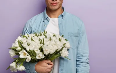 ⠀ 👍Мужчина тот кто дарит цветы своей любимой😍⠀ ⠀ 🔥А если мужчина дарит  цветы еще и без повода то он вдвойне мужчина (закон… | Instagram