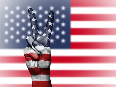 Бесплатные стоковые фото на тему америка, американский, американский флаг,  манхэттен, нью йорк, обои с видом нью йорка, памятник, патриотизм, свобода,  соединенные штаты, соединенные штаты америки, статуя, статуя свободы, флаг,  флагшток