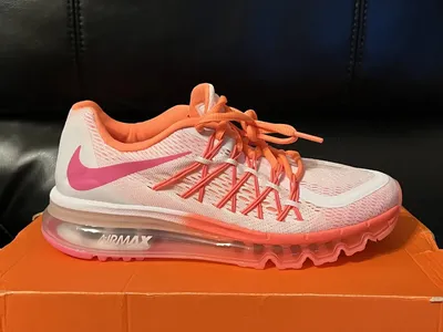 Картинка косы nike Sierra девушка майке Руки смотрят