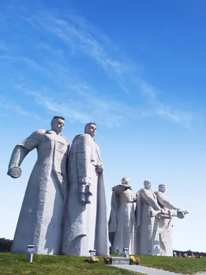 Память за забором: как выглядят малоизвестные мемориалы в Омске? | Общество  | Омск-информ