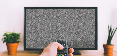 Горизонтальные помехи на 📺 экране телевизора - ремонт в Санкт-Петербурге  на дому, вызов мастера