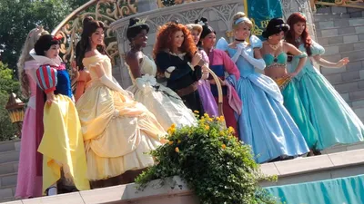 Топ-10 самых красивых принцесс Диснея. P. S. Мой взгляд) | Coloriage  princesse disney, Dessins disney, Disney