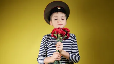 Стихи на 23 февраля / Читать онлайн