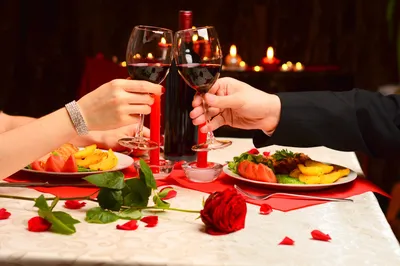 Романтический вечер дома — как подготовиться, о чем позаботиться