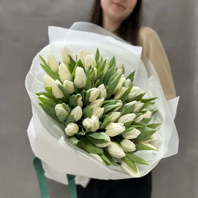 Тюльпаны 45шт \"Антарктика\" Белые тюльпаны на 8 марта купить в  интернет-магазине Ярмарка Мастеров по цене 6300 ₽ – KO6ZWRU | Букеты,  Москва - доставка по России