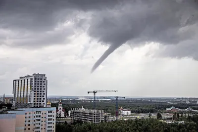 В Гидрометцентре оценили вероятность торнадо в России - Российская газета