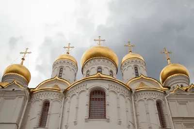 Одна из самых красивых церквей России находится всего в километре от  Москвы. Но вы ее точно не видели | Самый главный путешественник | Дзен